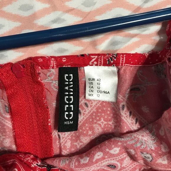 Cute red dress - Picture 4 of 4